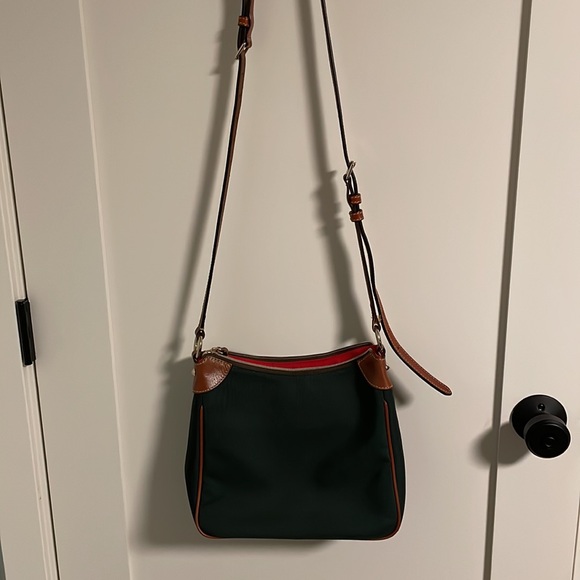 Dooney & Burke letter carrier crossbody purse - canvas and leather - Picture 2 of 7